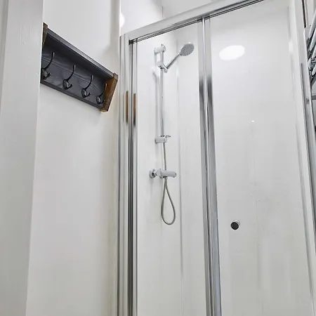 펜션 Host & - The Snug